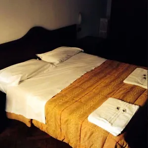 https://hotel-medea-milan.italymilanhotels.net